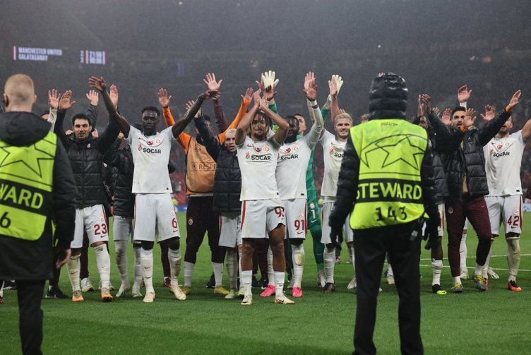 Okan Buruk duysa o da şaşırır! Kulübede pısırık pısırık duruyor bu takımın hocası Fatih Terim olmalı 7
