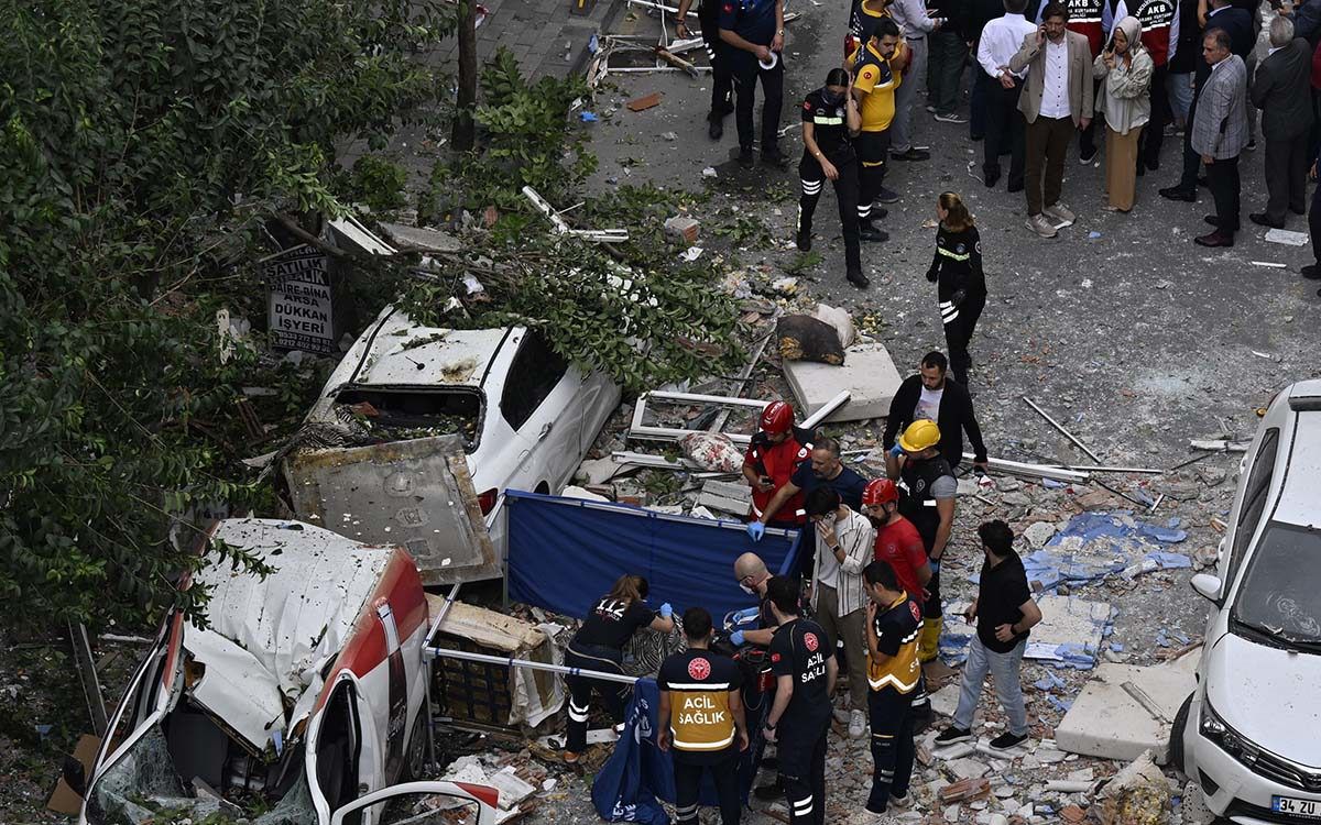 Bahçelievler’deki patlamaya ilişkin itfaiye raporu hazırlandı: Gaz bağlantı hortumu kasıtlı olarak kesilmiş 7