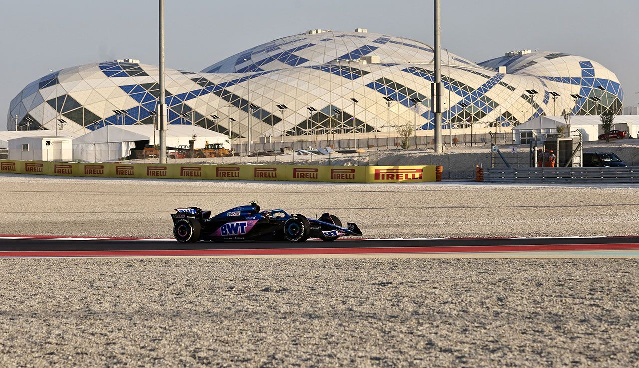 Formula 1 Katar Grand Prix öncesi dünyaca ünlü pilotlar teste çıktı! 6