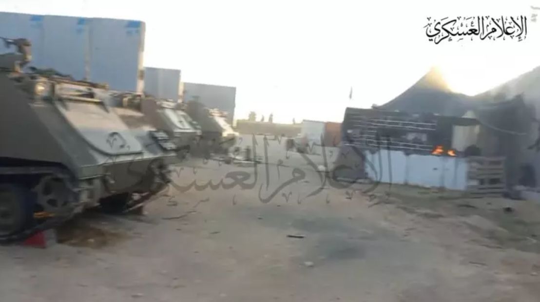 İsrail'de karargahlar ele geçirildi, tanklar yakıldı, askerler esir alındı! Hamas'ın "Aksa Tufanı" operasyonu sonrası çarpıcı görüntüler... 15
