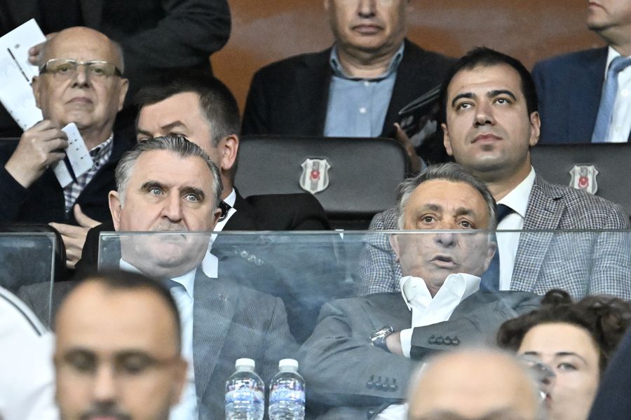 Ahmet Nur Çebi Fikret Orman'ın hocasına sarıldı! 'Feda' sezonunda yaptın yine yaparsın 8