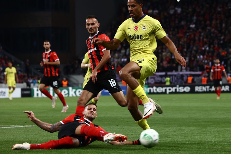 Ali Koç Nenad Bjelica'nın top kapma canavarına 'çubukluyu' giydirecek 9