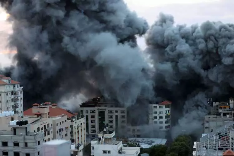İşgalci İsrail, Gazze'de sivilleri bombalıyor! 14