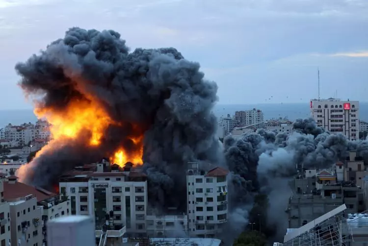 İşgalci İsrail, Gazze'de sivilleri bombalıyor! 16
