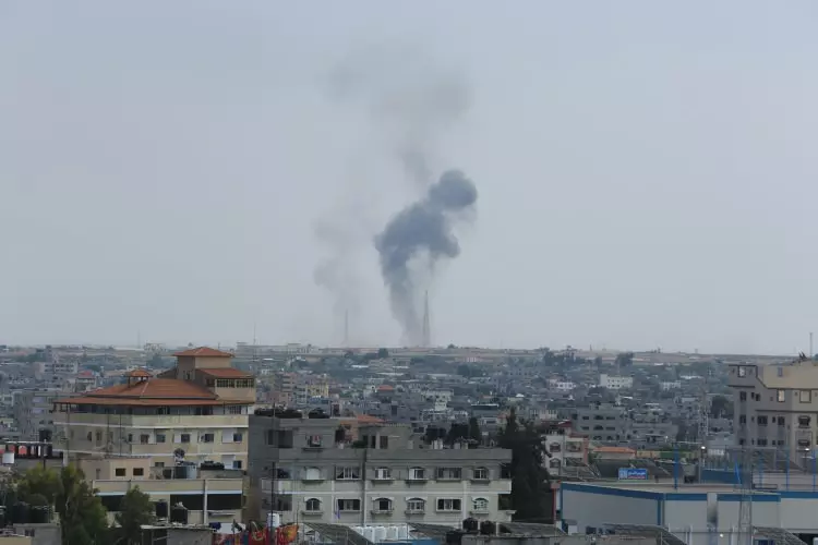 İşgalci İsrail, Gazze'de sivilleri bombalıyor! 3