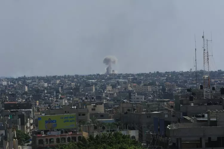İşgalci İsrail, Gazze'de sivilleri bombalıyor! 4