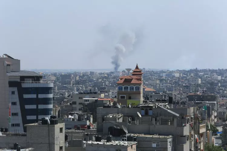 İşgalci İsrail, Gazze'de sivilleri bombalıyor! 6