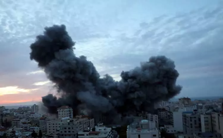 İşgalci İsrail, Gazze'de sivilleri bombalıyor! 9