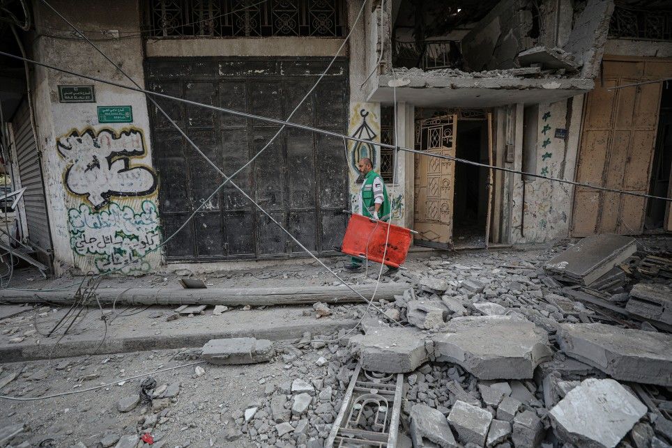 İsrail saldırıya devam ediyor: Gazze'de yıkımın boyutunu gösteren kareler... 32