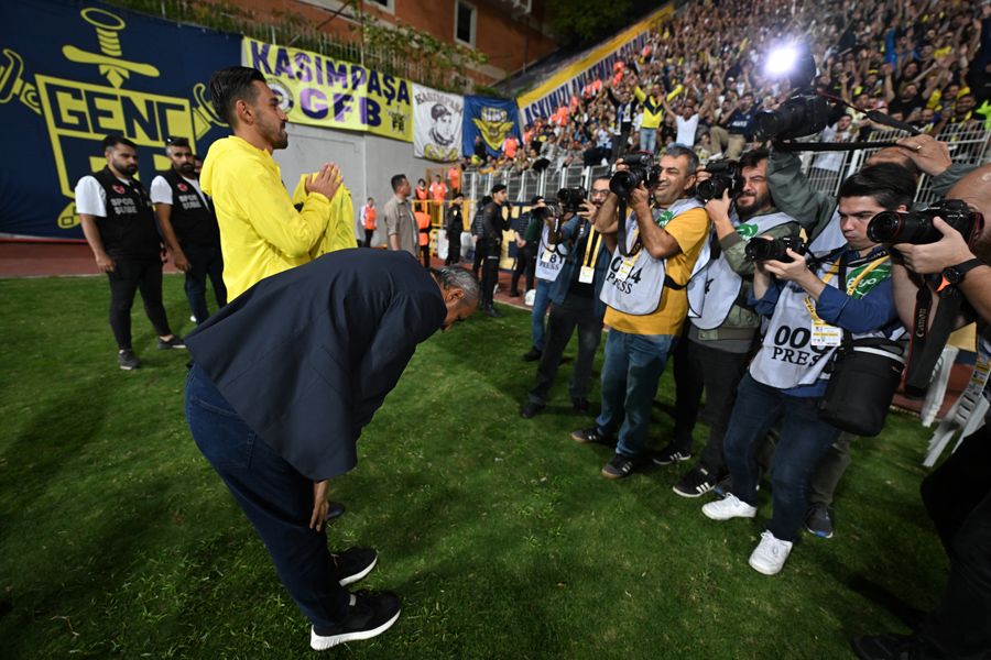 İsmail Kartal oyuna aldığına pişman oldu Ali Koç devre arasında ona yeni takım buldu 24