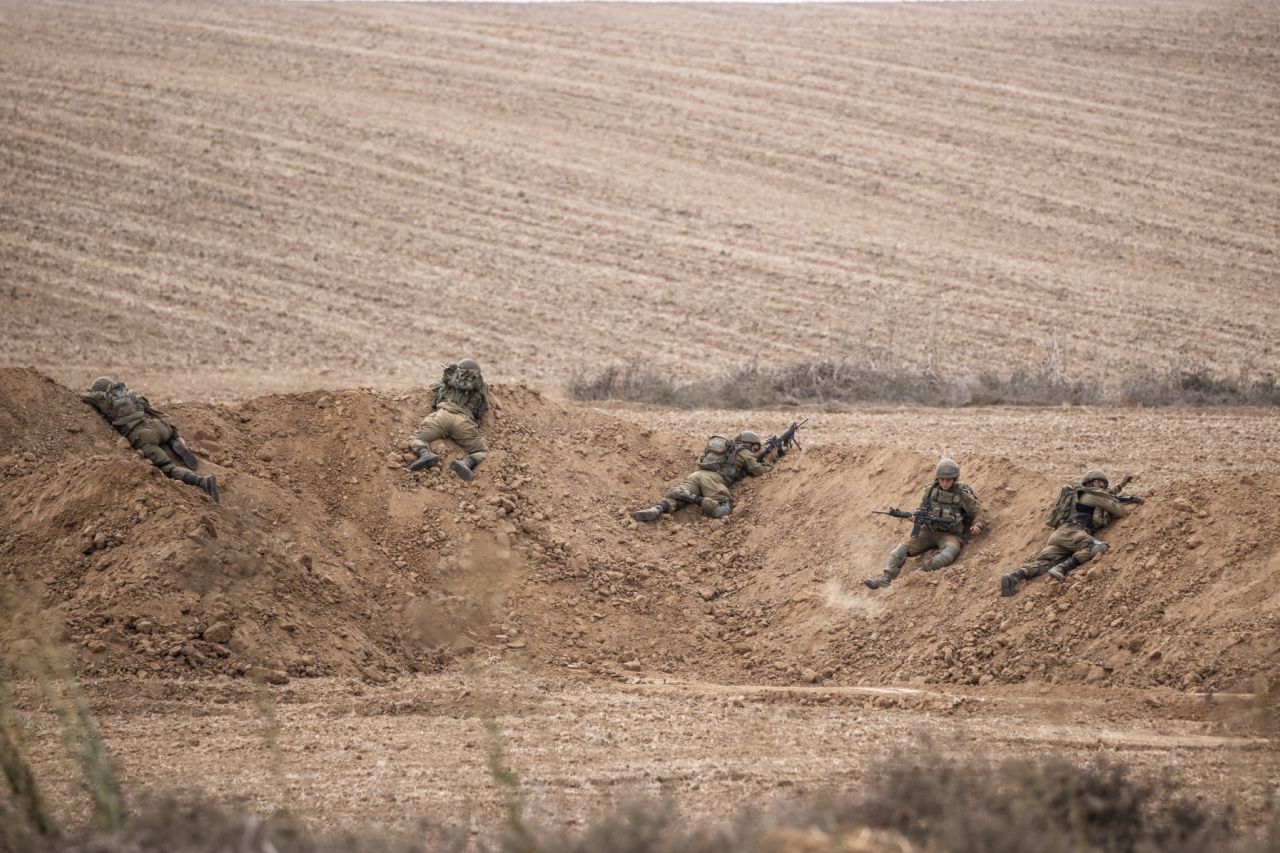 İşgalci İsrail ordusu Gazze sınırına yığınak yapıyor! Katliama hazırlanıyorlar... 3