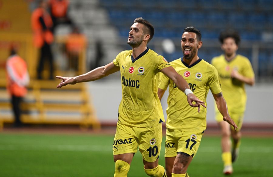 İsmail Kartal ve Okan Buruk'un yollarını ayıracağı oyuncular belli oldu! 4 yıldızın uçak bileti kesildi 10