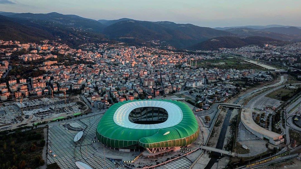 TFF, EURO 2032 için stadyumları belirledi! Büyük tartışma başladı: 'Dünyanın en güzel stadı' yok 11
