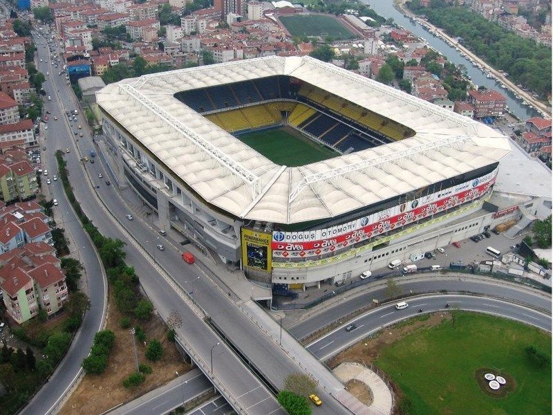 TFF, EURO 2032 için stadyumları belirledi! Büyük tartışma başladı: 'Dünyanın en güzel stadı' yok 8