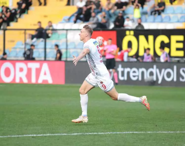 Fenerbahçe başı çekti, Pendikspor ise dikkat çekti! İşte o liste 11