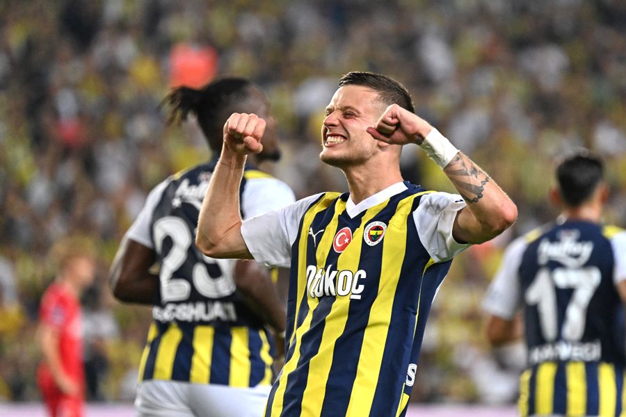 Szymanski zorladı Ali Koç çaresiz kaldı deniyordu! Sözleşmesindeki madde ortaya çıktı 7