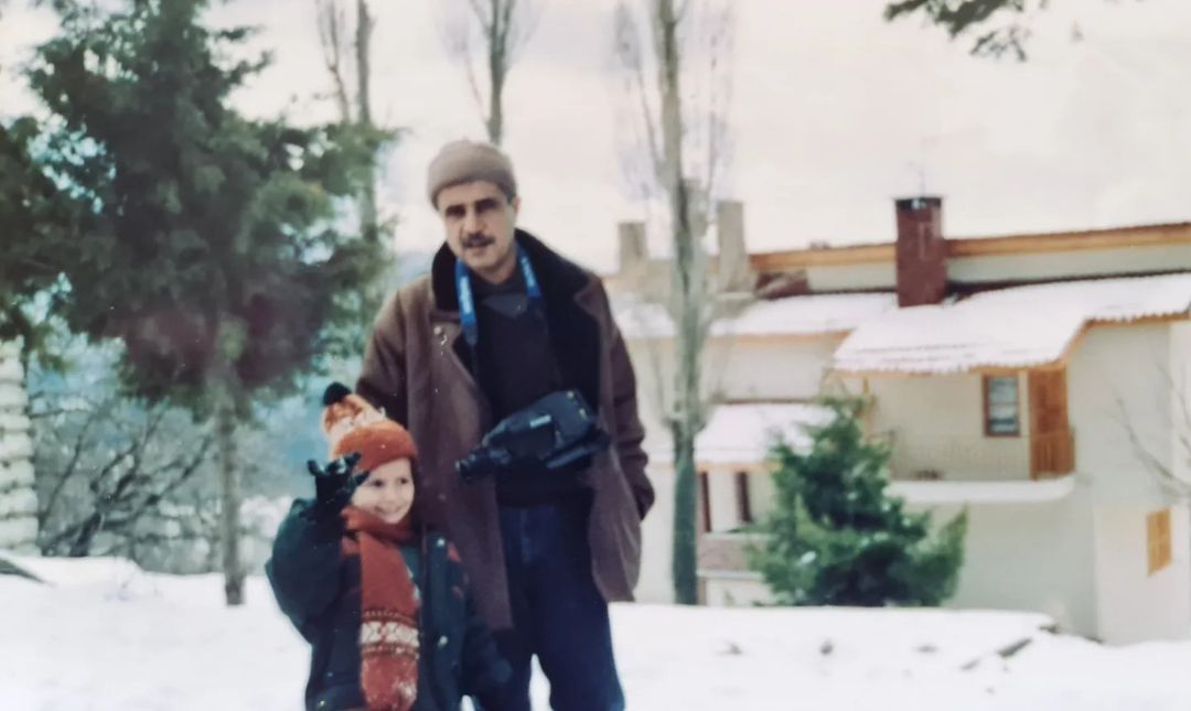 Duygu Nebioğlu, ''Biyolojik babam olmasının mutluluğunu yaşayamadım'' diyerek paylaştı! Meğerse Metin Akpınar, 14 yıl boyunca... 5