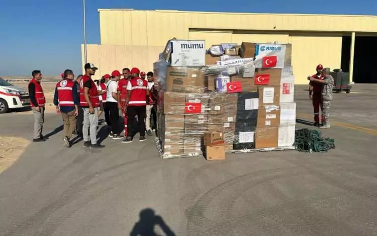 Türkiye'nin askeri uçakları Gazze için Mısır'a indi! 1