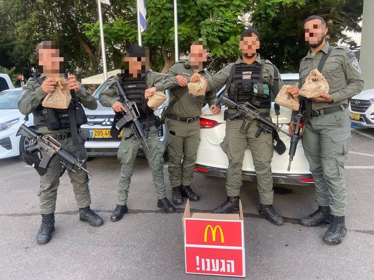 ''Gazze'yi boşaltın'' diyen işgalci İsrail, katliamdan kaçan sivilleri vurdu! 70 kişi öldü, 200'den fazla kişi yaralandı 9