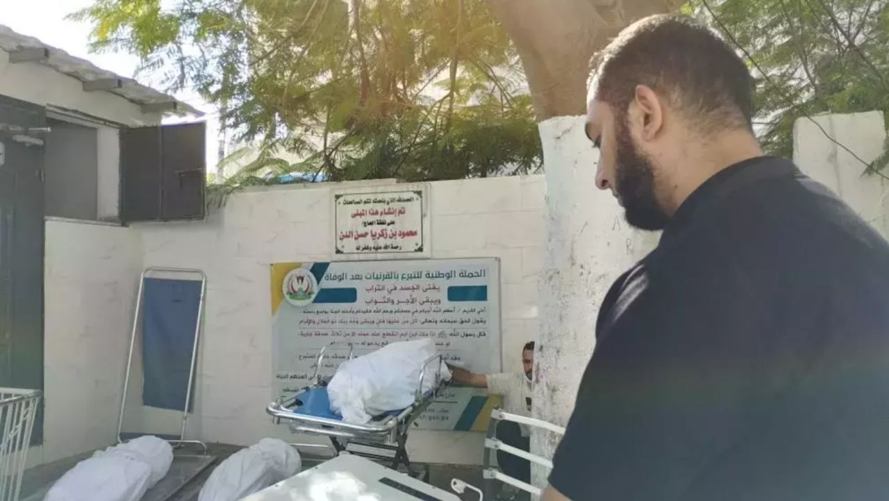 Gazze'de insani kriz her geçen gün derinleşiyor: Morglarda yer kalmadı, cesetler dışarda bekletiliyor 1