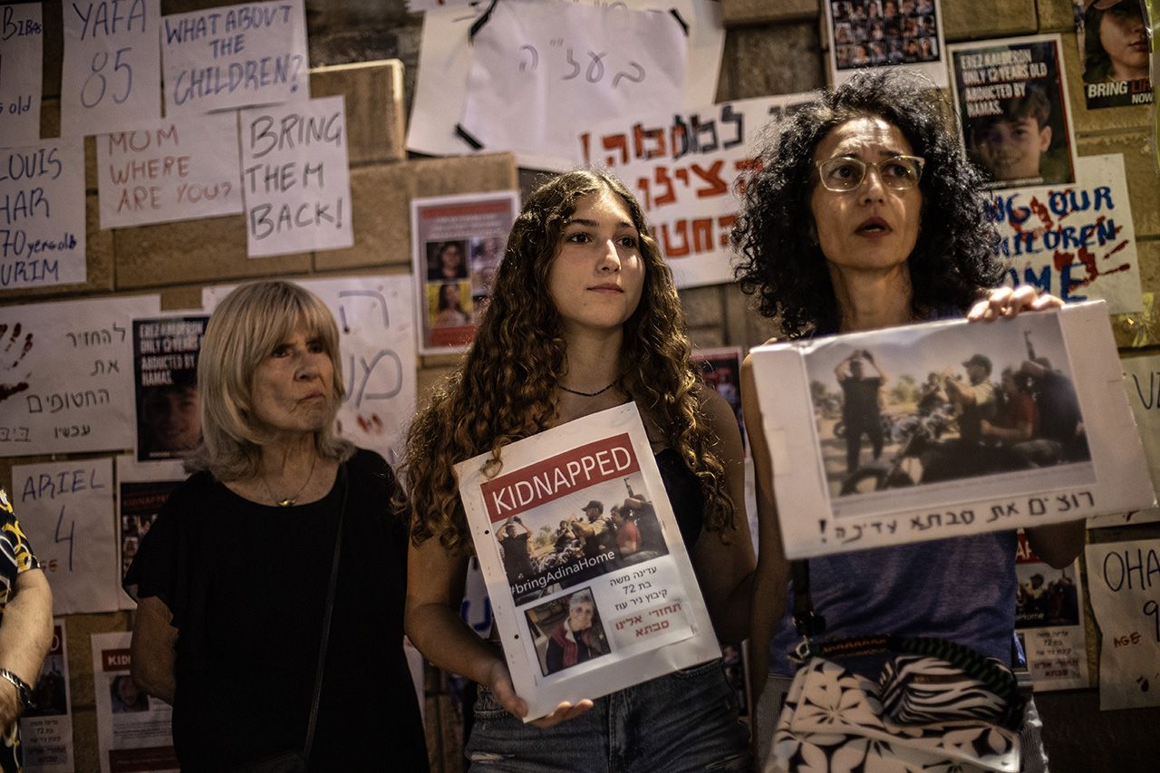 Gazze'deki "İsrailli esirlerin" aileleri, Tel Aviv'de Netanyahu'yu istifaya çağırdı 6
