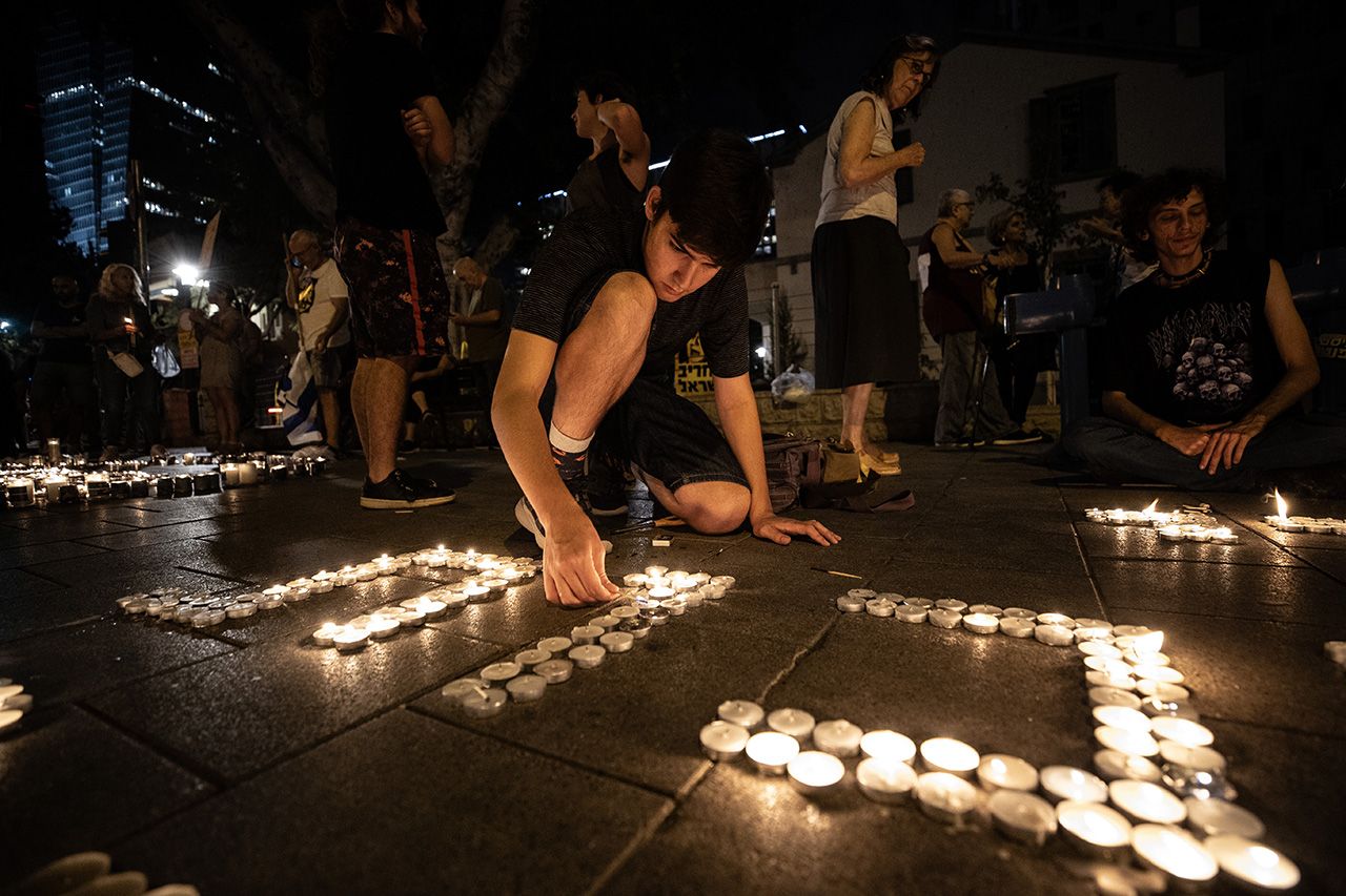 Gazze'deki "İsrailli esirlerin" aileleri, Tel Aviv'de Netanyahu'yu istifaya çağırdı 16