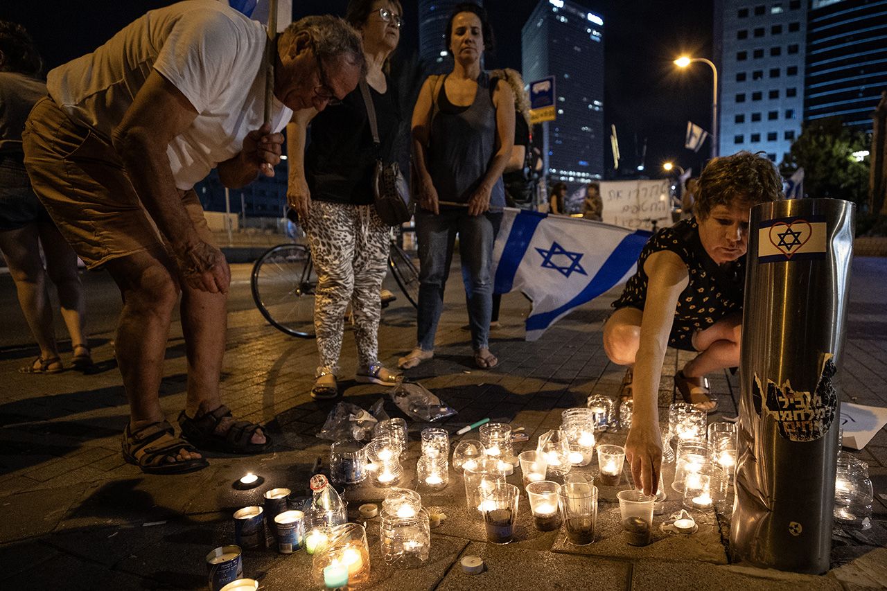 Gazze'deki "İsrailli esirlerin" aileleri, Tel Aviv'de Netanyahu'yu istifaya çağırdı 17