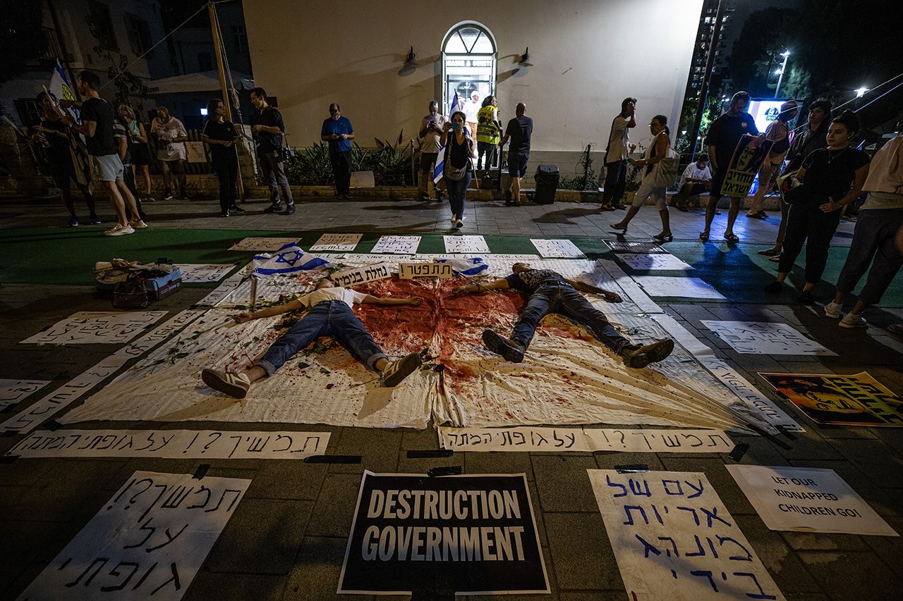 Gazze'deki "İsrailli esirlerin" aileleri, Tel Aviv'de Netanyahu'yu istifaya çağırdı 19