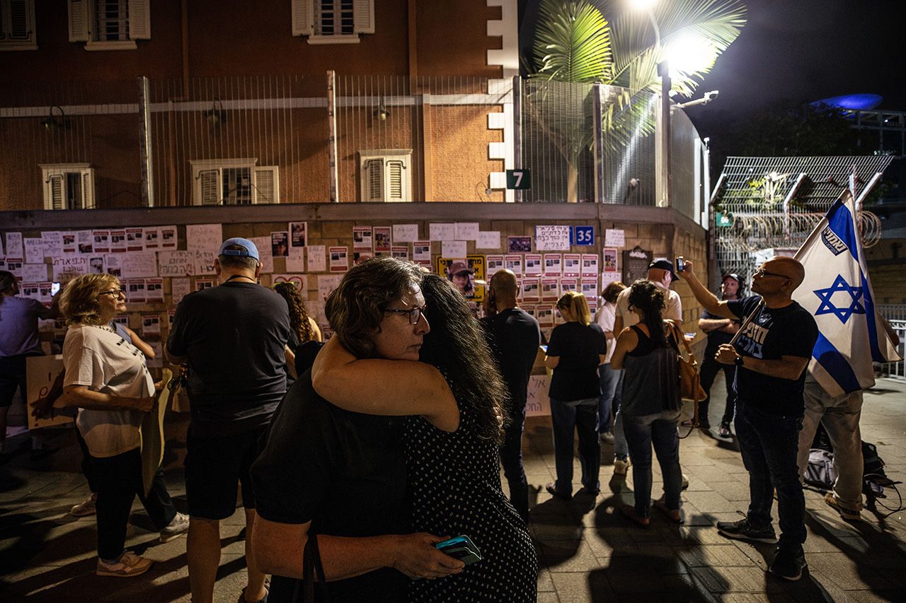 Gazze'deki "İsrailli esirlerin" aileleri, Tel Aviv'de Netanyahu'yu istifaya çağırdı 26