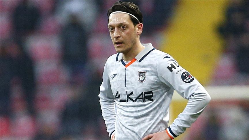 Efsaneler veda için 2023'ü seçti: İşte bu yıl emekli olan yıldız futbolcular 9