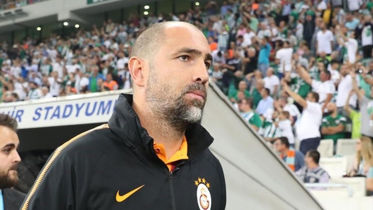 Galatasaray'dan kovulmuştu: Kendisi gelmeden yardımcıları Beşiktaş'a geldi! Kartal'ın yeni teknik direktörü Kongre'yi bekliyor 6