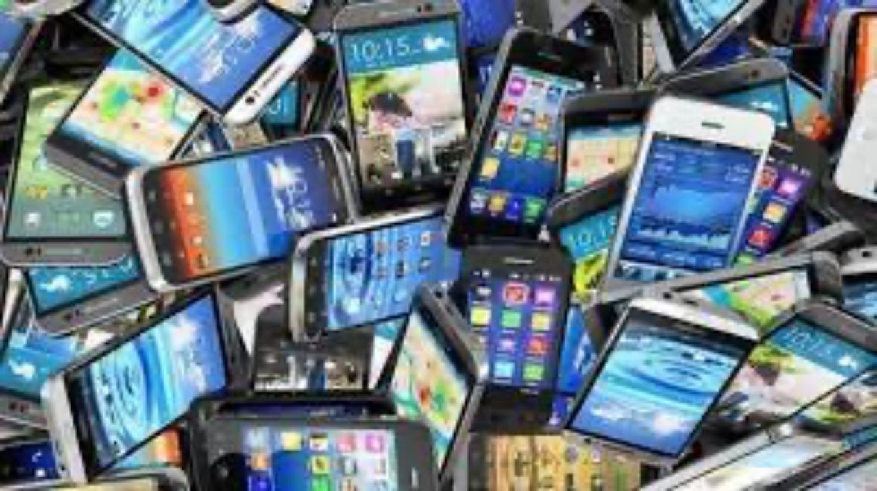Cep telefonlarının IMEI numaraları kayıtlarına ilişkin düzenleme! Klonlama yapılan cep telefonları kapanacak 2