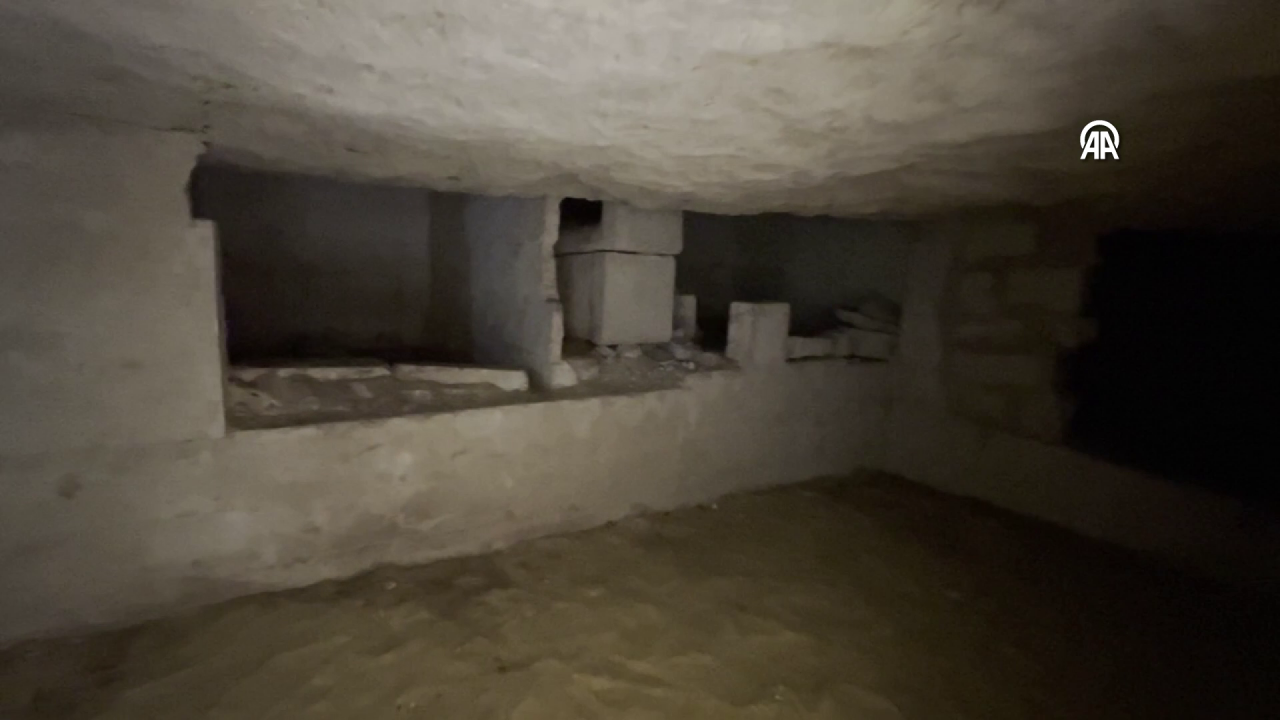 Mısır'ın El Minye vilayetinde yeni eserler keşfedildi 1