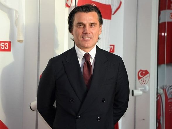 Montella Türkiye Letonya karşılaşması sonrası konuştu: Türkiye'nin hocası olmaktan gurur duyuyorum 5