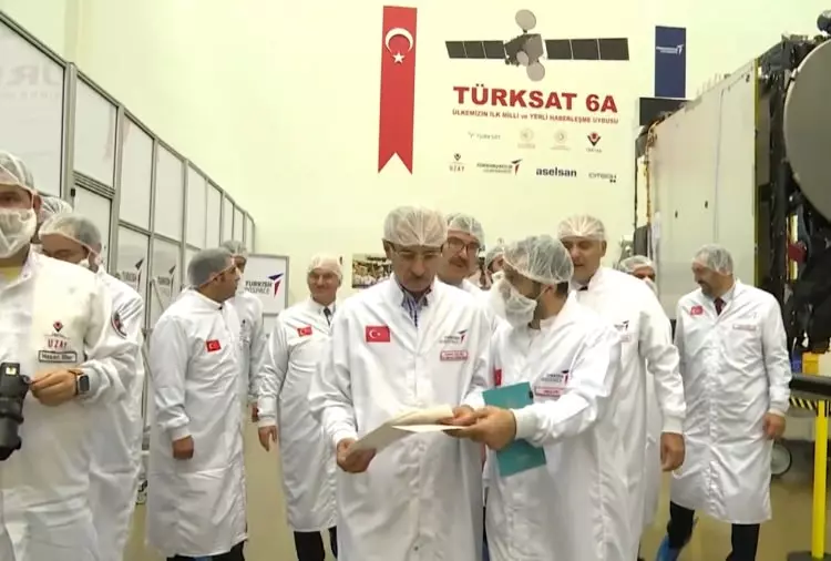 Dünyada sayılı ülke üretiyor! Türksat 6A'dan firesiz başarı 2