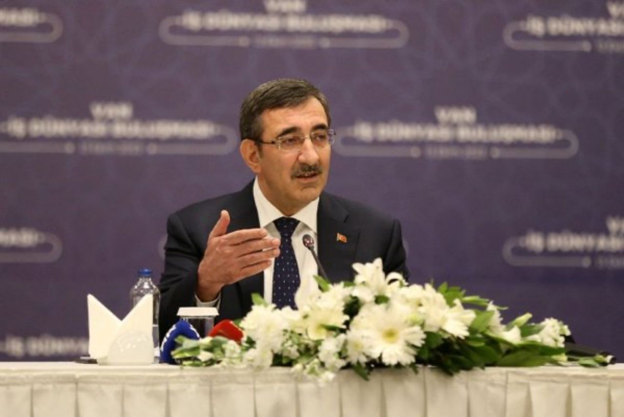 Cumhurbaşkanı Yardımcısı Yılmaz: Memur, işçi ve emeklimizi enflasyona ezdirmeyeğiz 5