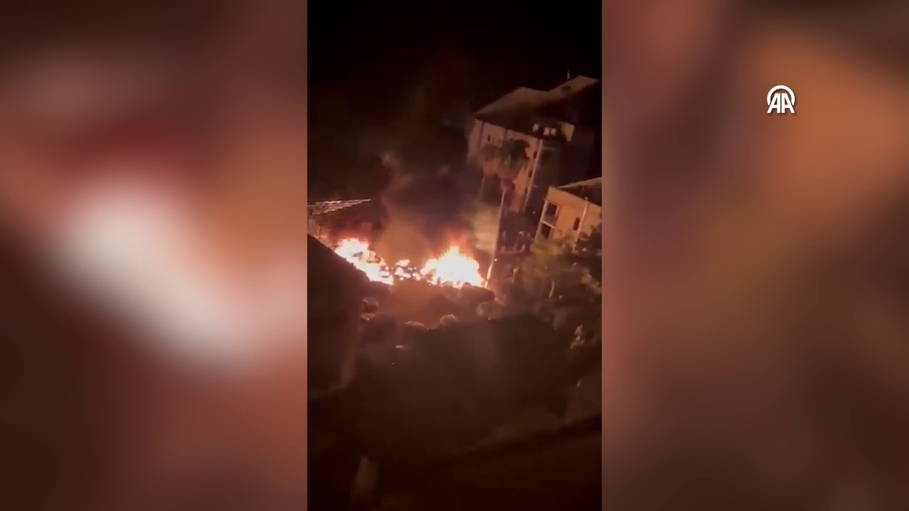 İsrail Gazze'de hastane vurdu! İşte o görüntüler... 12