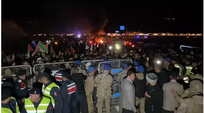 İstanbul, Ankara, İzmir, Kürecik... İsrail'in hastane katliamı sonrası yurt genelinde çok sayıda eylem düzenlendi! 3