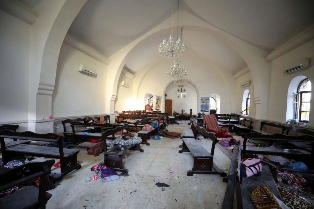 Ajanslar, İsrail katliamını bu fotoğraflarla dünyaya duyurdu! İşte hastane saldırısından çarpıcı fotoğraflar... 10