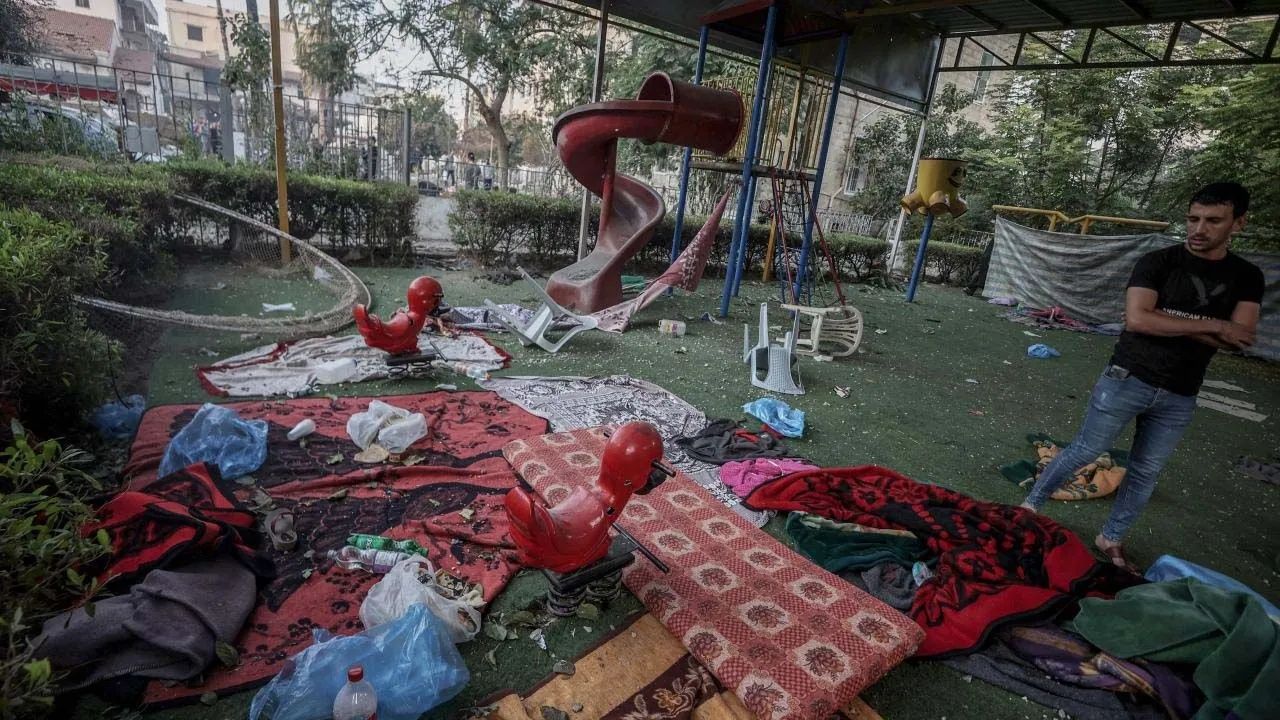 Ajanslar, İsrail katliamını bu fotoğraflarla dünyaya duyurdu! İşte hastane saldırısından çarpıcı fotoğraflar... 4