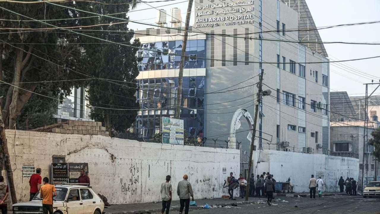 Ajanslar, İsrail katliamını bu fotoğraflarla dünyaya duyurdu! İşte hastane saldırısından çarpıcı fotoğraflar... 6