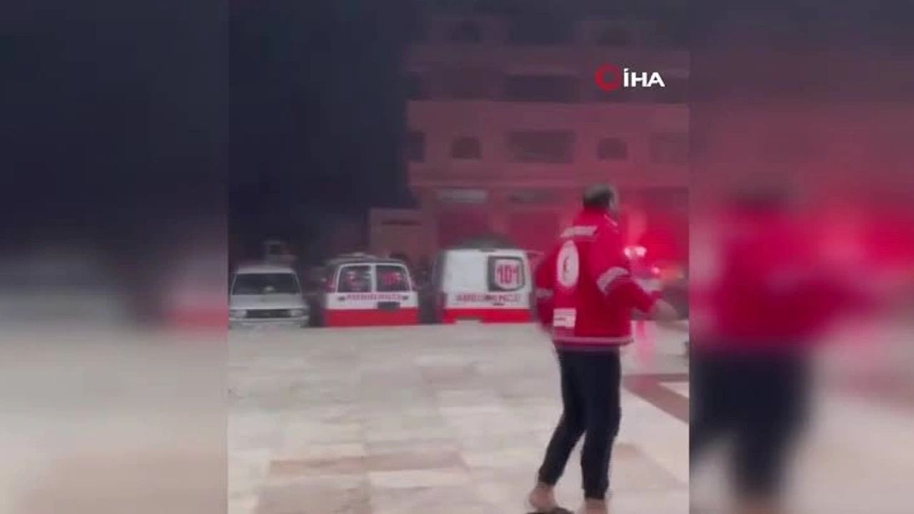 İsrail'den skandal bir bombardıman daha: 8 bin Filistinlinin bulunduğu hastaneyi ablukaya aldılar! 4