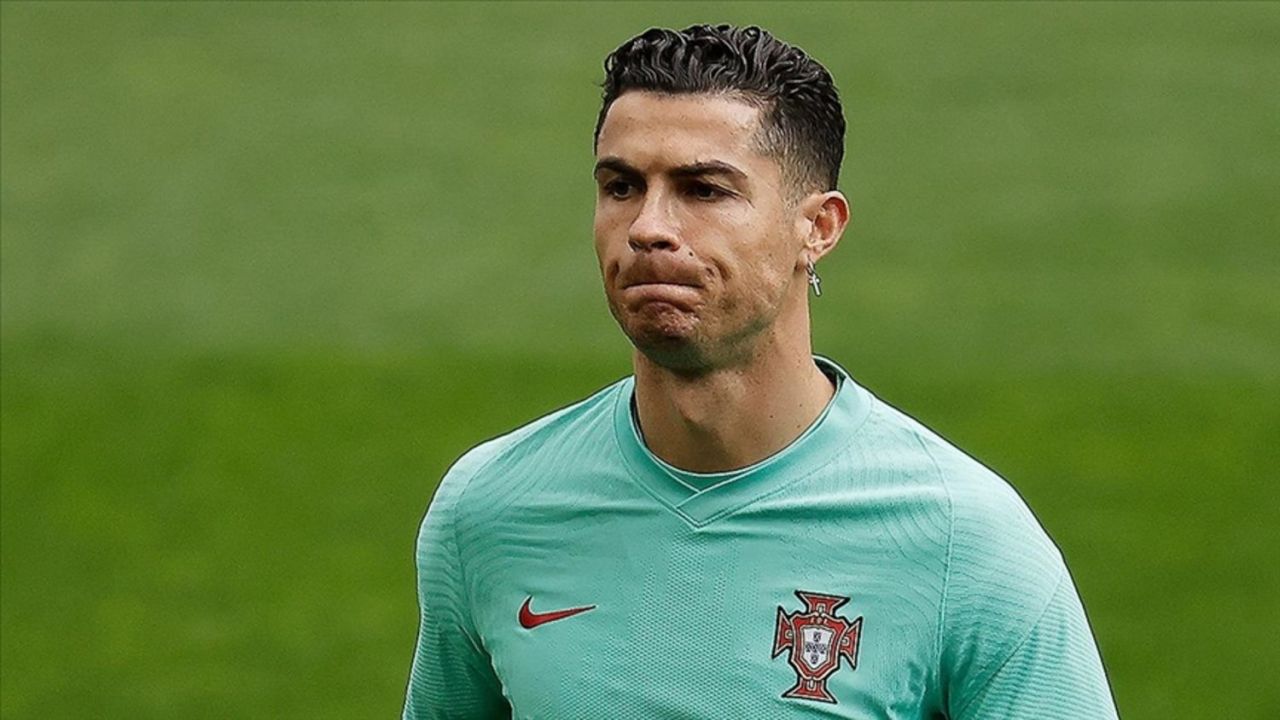 "Cristiano Ronaldo ile Icardi çift santrfor olur. Belki de 'Aşkın Olayım' yerine başka bir şey izlerdik" 6