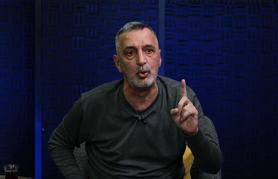 "Hiçbir meziyeti üst seviye değil. İyi korner atmakla yıldız oyuncu olunmuyor" 1