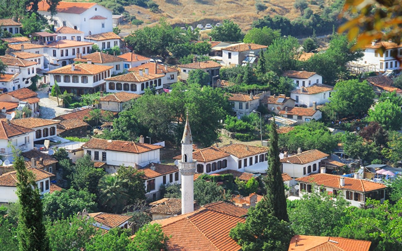 Kıyamet köyü olarak bilinen Şirince Köyü "Dünyanın En İyisi" seçildi 1