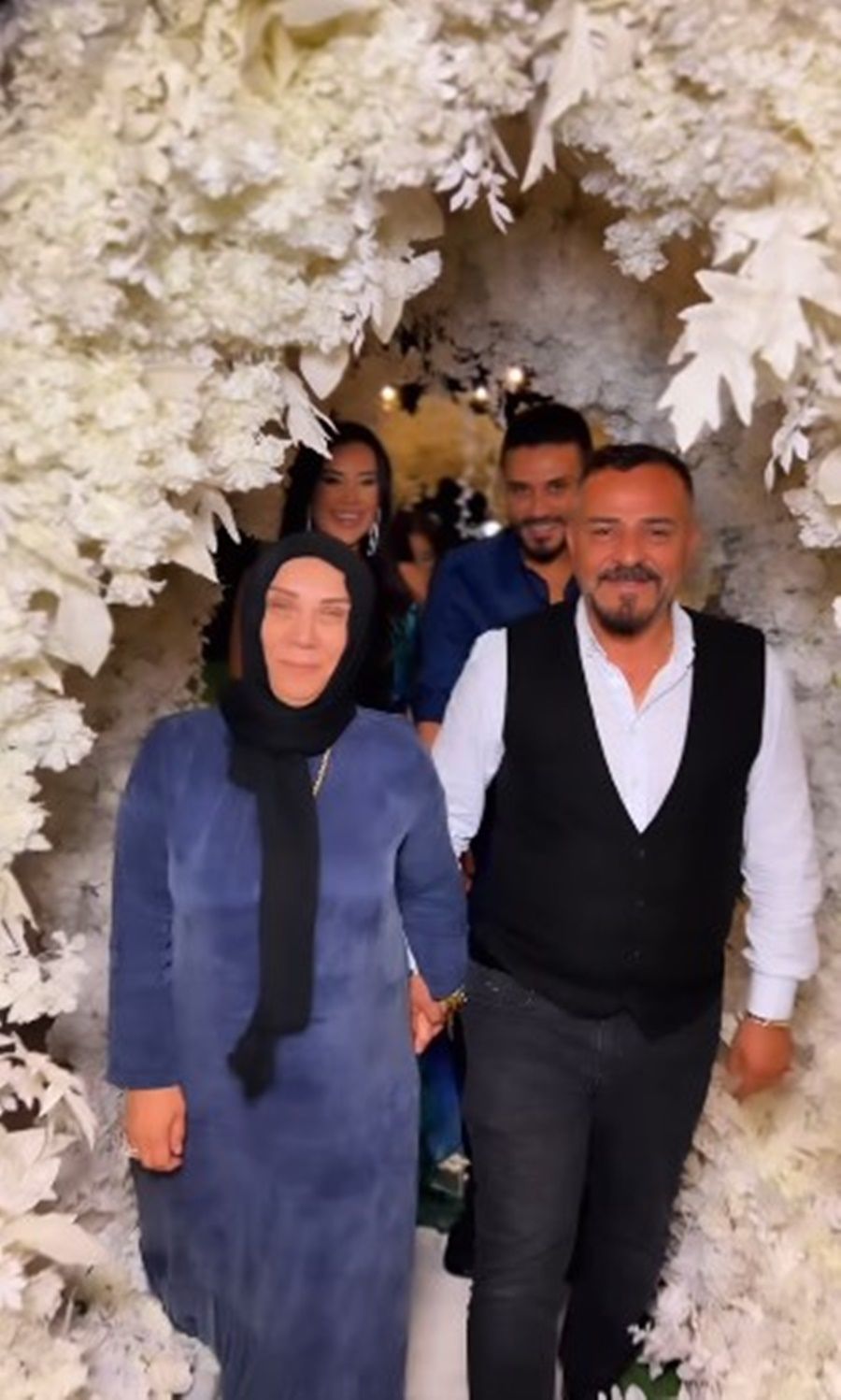 Dilan Polat, Engin Polat ve ailesinin beraber yaşadıkları ev ve yıllar içerisindeki değişimi gündem oldu! 11
