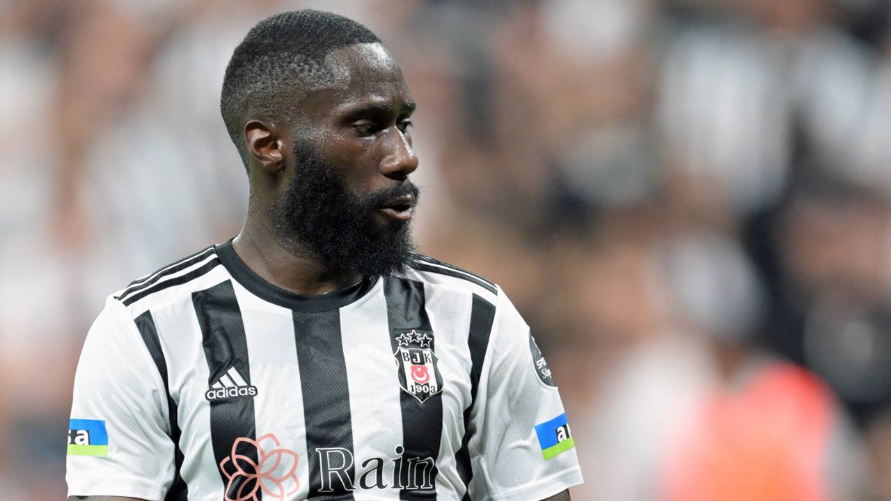 Beşiktaş'ın Galatasaray derbisindeki 11'i netleşti! Burak Yılmaz planını yaptı 5