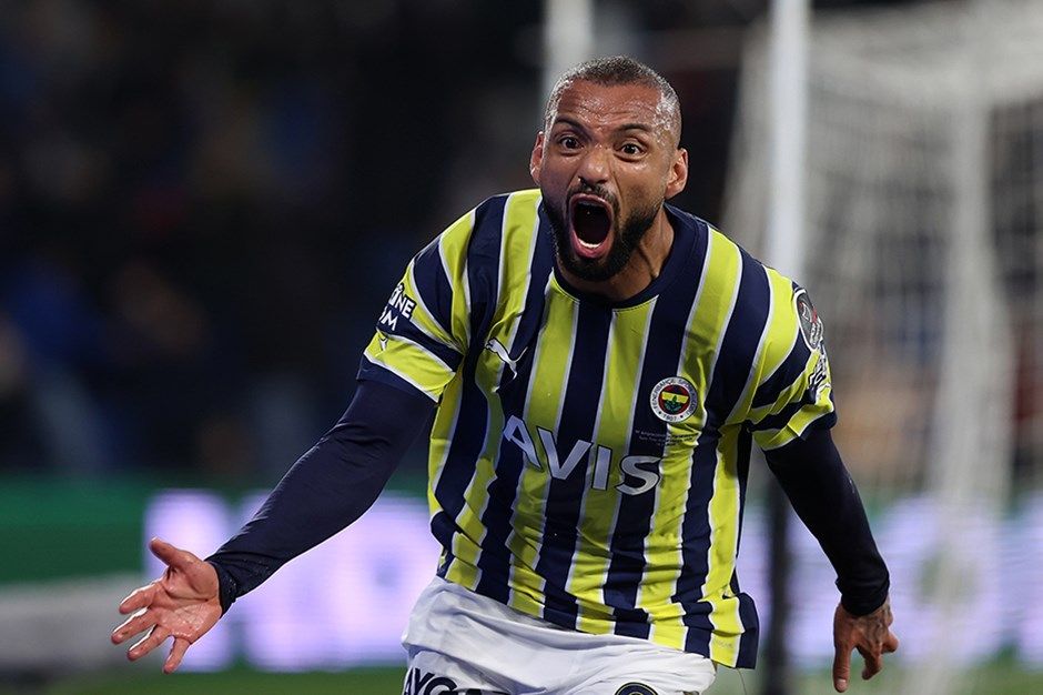 Dursun Özbek transfer edememişti, Ali Koç aldığına pişman oldu! 4.7 milyon euroluk yıldız 9 maçta tek gol bile atamadı 11