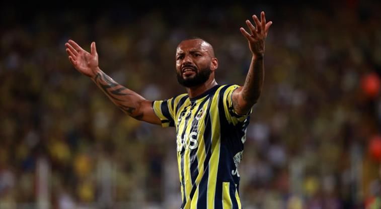 Dursun Özbek transfer edememişti, Ali Koç aldığına pişman oldu! 4.7 milyon euroluk yıldız 9 maçta tek gol bile atamadı 4