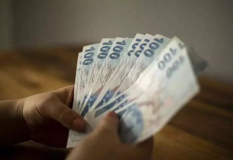 Milyonlarca emekliyi ilgilendiriyor! TBMM'de kabul edildi... Hesaplarınızı kontrol edin! 11